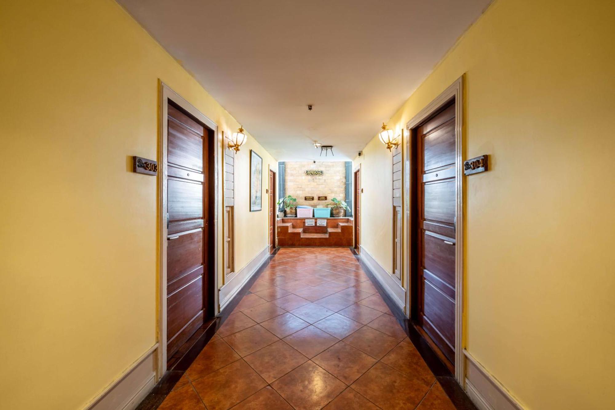 Studio Suite By Royal Ivory Nana Bangkok Dış mekan fotoğraf