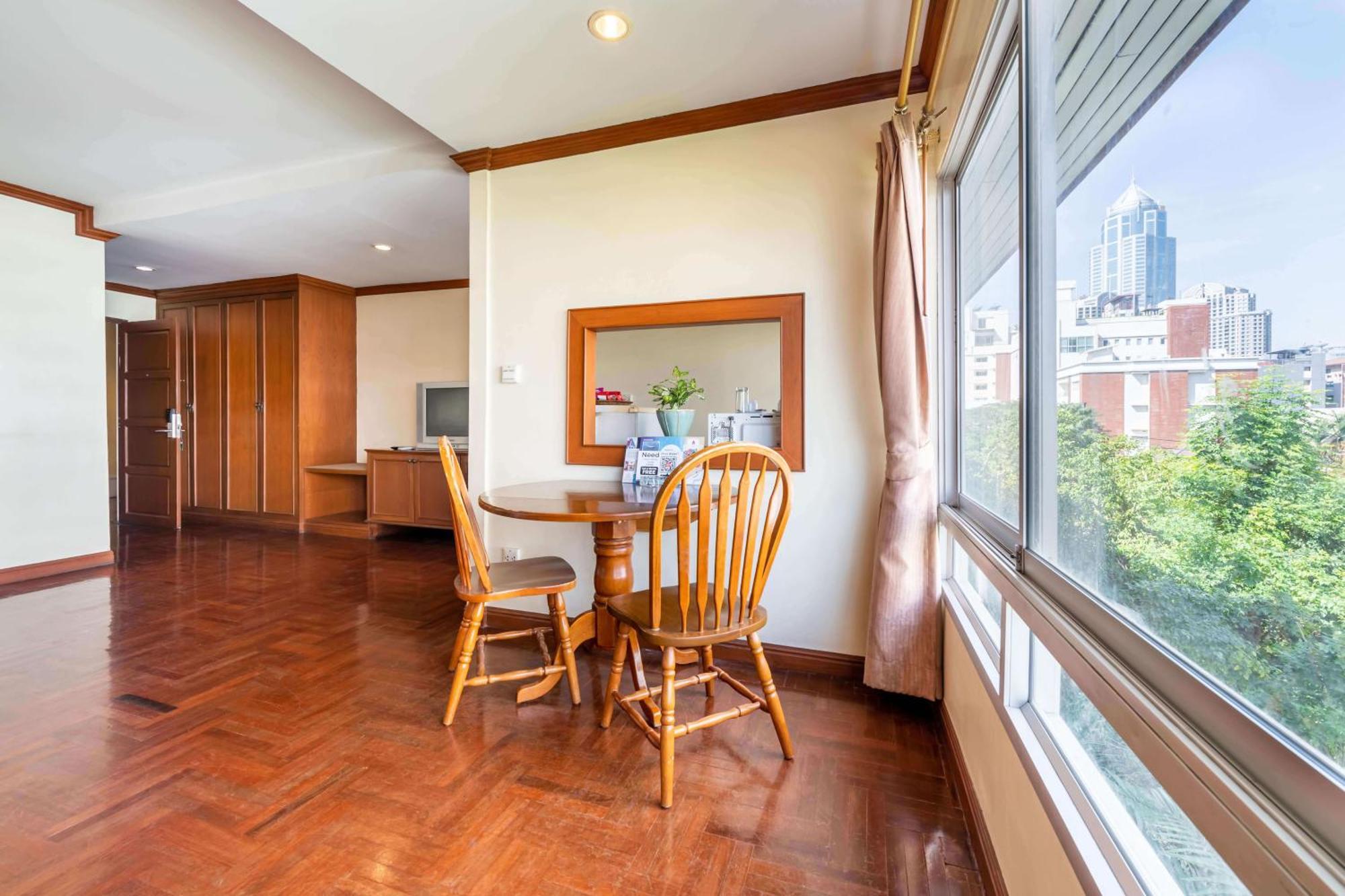 Studio Suite By Royal Ivory Nana Bangkok Dış mekan fotoğraf